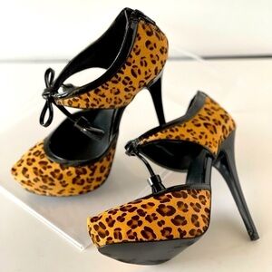 Charles David Leopard Fur Patent Leather Pumps Heels Stilleto Platform Tasse 6.5